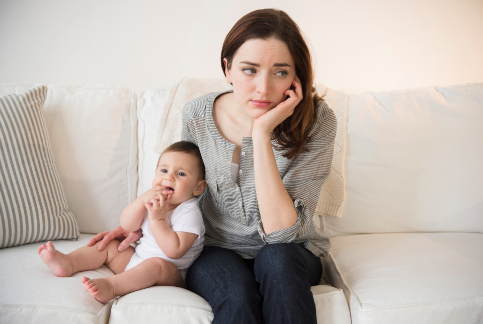 Stress sau sinh ảnh hưởng rất nhiều đến cả mẹ và bé