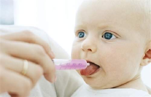 Cách điều trị và phòng ngừa nấm miệng ở trẻ