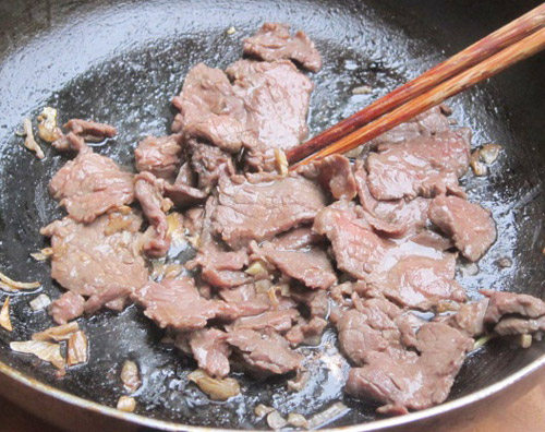 Cách nấu món cà tím xào thịt bò vô cùng hấp dẫn