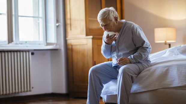 Cách phòng bệnh viêm phổi ở người cao tuổi