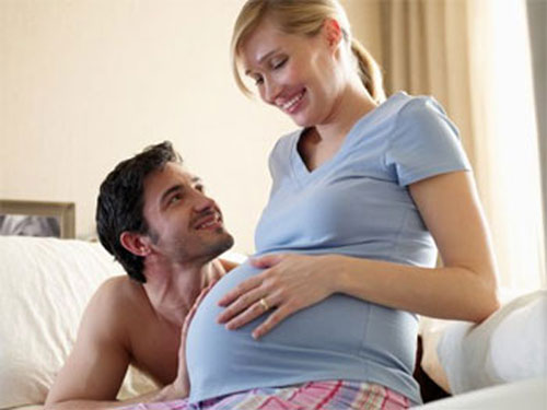 Những cảm nhận vui vẻ của mẹ và bé trong thời kì mang thai.