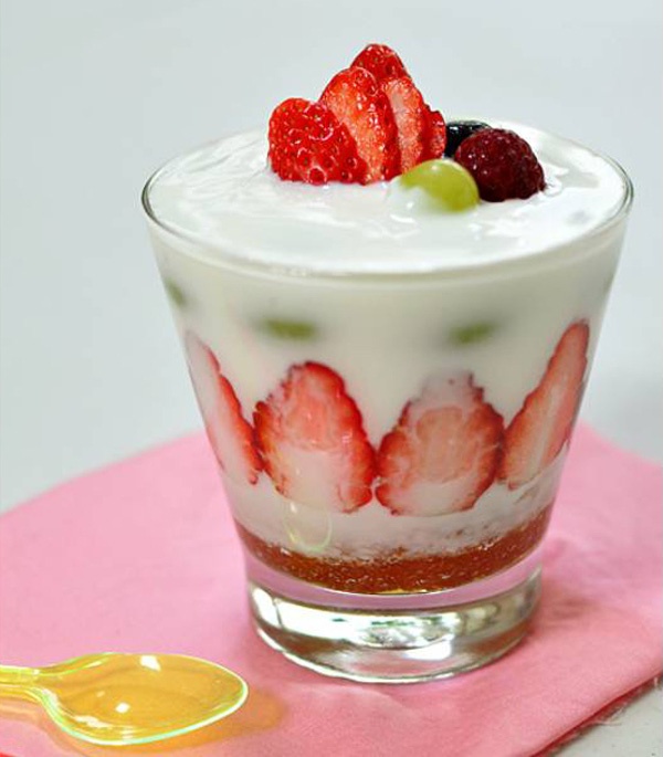 Cách làm món tráng miệng với Yogurt lạ miệng tuyệt ngon