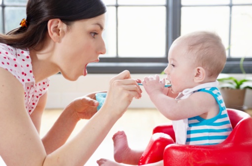 Bé không chịu bú sữa mẹ nguyên nhân và cách khắc phục tốt nhất mang lại hiệu quả nhanh.