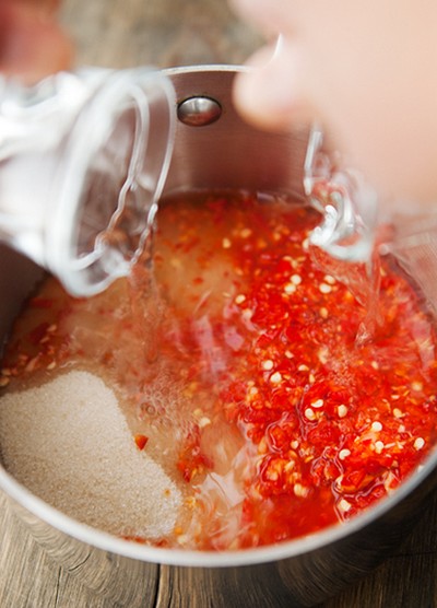 Cách pha nước chấm chua ngọt ai ăn cũng phải khen - sucsongkhoe.com