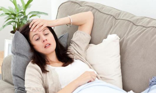 Bà bầu bị cảm cúm sốt sổ mũi khi mang thai sẽ ảnh hưởng như thế nào đến thai nhi, liệu có nguy hiểm không?