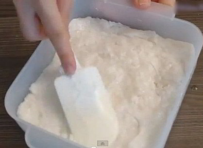 Cách làm bánh bột chiên giòn trổ tài cho bạn bè