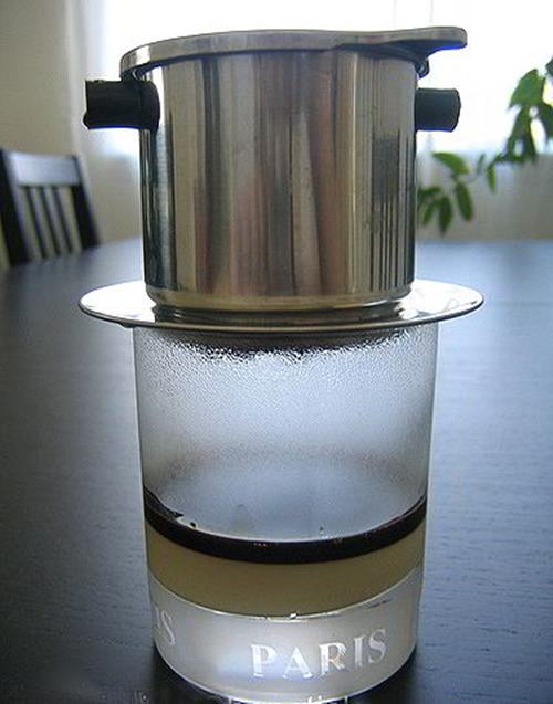 Cách pha cà phê sữa đá 