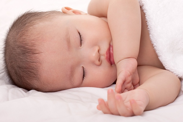 Bí quyết giúp bé ngủ ngon giấc vào ban đêm bằng phương pháp 7 ngày vô cùng hiệu quả.