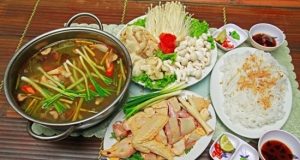 Cách nấu lẩu gà nấm ngon độc đáo - sucsongkhoe.com