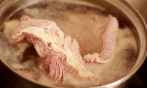 Cách nấu món bồ câu nhồi tôm thịt