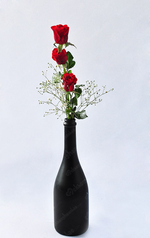 Cách cắm hoa cho ngày Tết từ vỏ chai nhựa vô cùng độc đáo