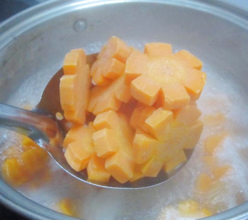 Cách làm mứt cà rốt ngon tuyệt cho Tết