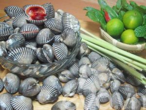 Cách làm món gỏi sò huyết vị Thái Lan thơm ngon