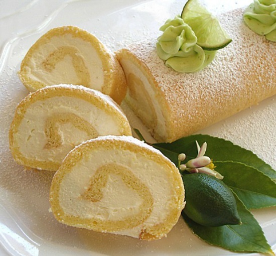 cách làm bánh cuộn kem ngon tuyệt vời cho ngày lễ ngọt ngào ngay tại nhà