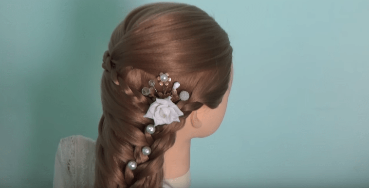 Hướng dẫn tết tóc cô dâu cài hoa 