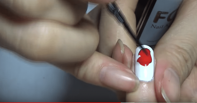 Hướng dẫn vẽ nail đẹp cho mùa Giáng Sinh