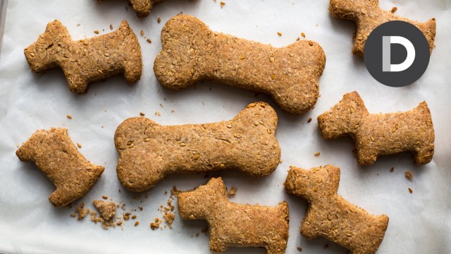 Cách làm bánh quy cho cún yêu