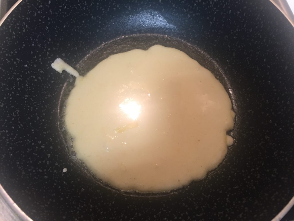 Cách làm bánh Pancake với công thức đơn giản nhất nhưng lại vô cùng thơm ngon.Cách làm bánh Pancake với công thức đơn giản nhất nhưng lại vô cùng thơm ngon.