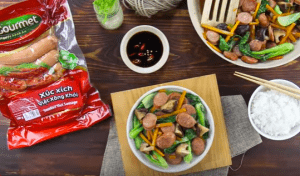Cách làm món xúc xích Việt xông khói xào cải thìa thơm ngon