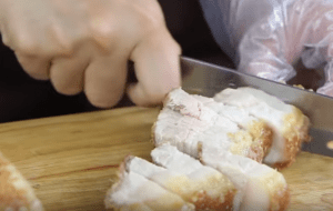 Cách làm món thịt ba chỉ chiên giòn bì thơm ngon