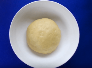 Cách làm bánh mì nhân trứng sữa thơm ngon