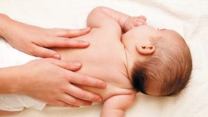 Những nguyên tắc khi massage cho trẻ sơ sinh