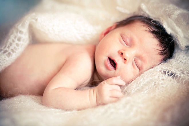 Mồ hôi trộm ở trẻ sơ sinh: cách phòng ngừa và điều trị hiệu quả