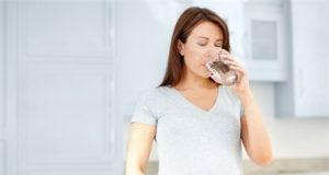 Nước ối giảm ở tuần thứ 36 có bị sinh non hay không ?
