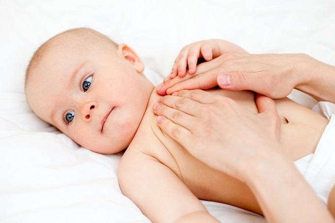 Kỹ thuật massage cho trẻ sơ sinh mà mẹ không thể bỏ qua