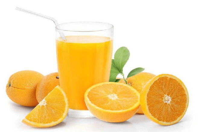 Mẹ cho bé bú có được uống nước cam???